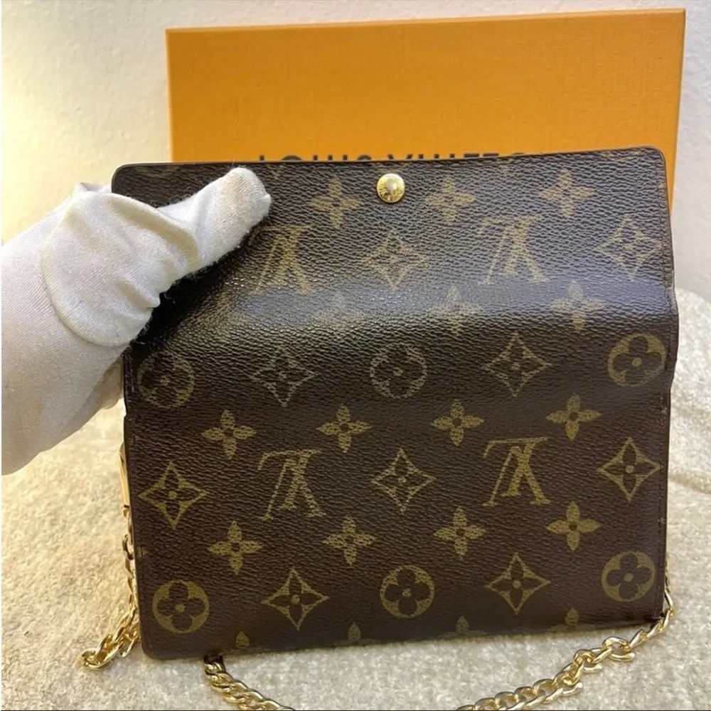 Louis Vuitton Brown Monogram Chain Shoulder Bag with Gold Hardware